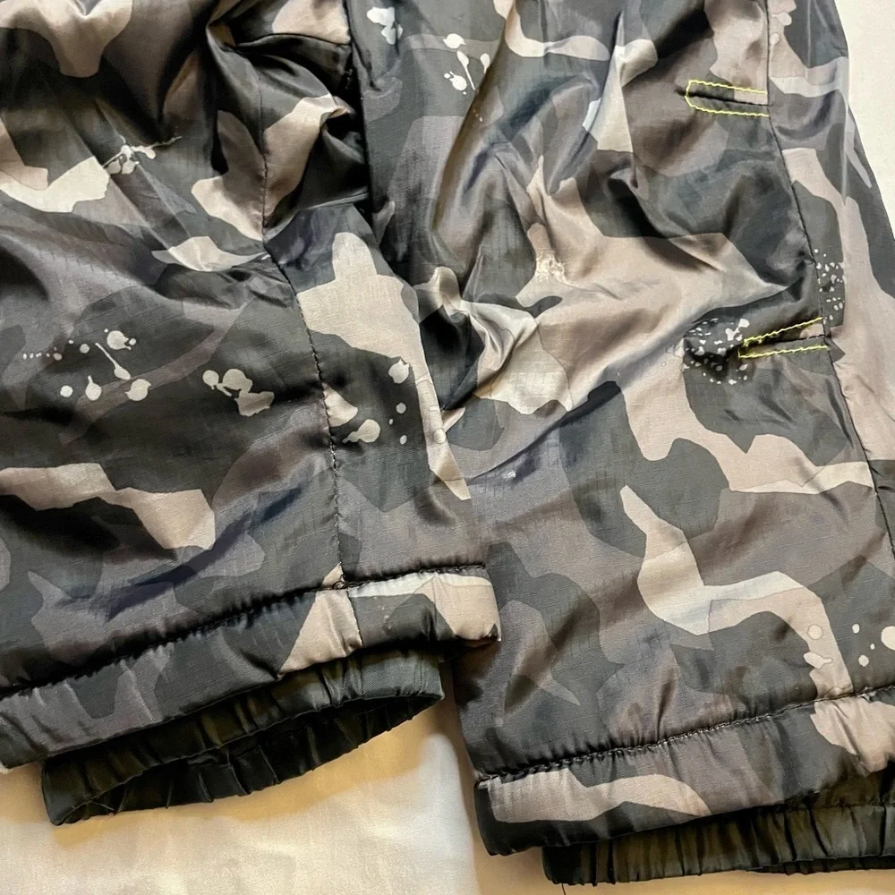 Old Navy 12-18 Month Toddler camo Snow ski snowboarding pants Preloved